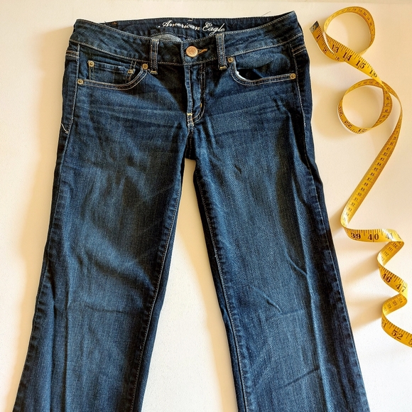 American Eagle boyfriend jeans size 8 - Picture 2 of 11
